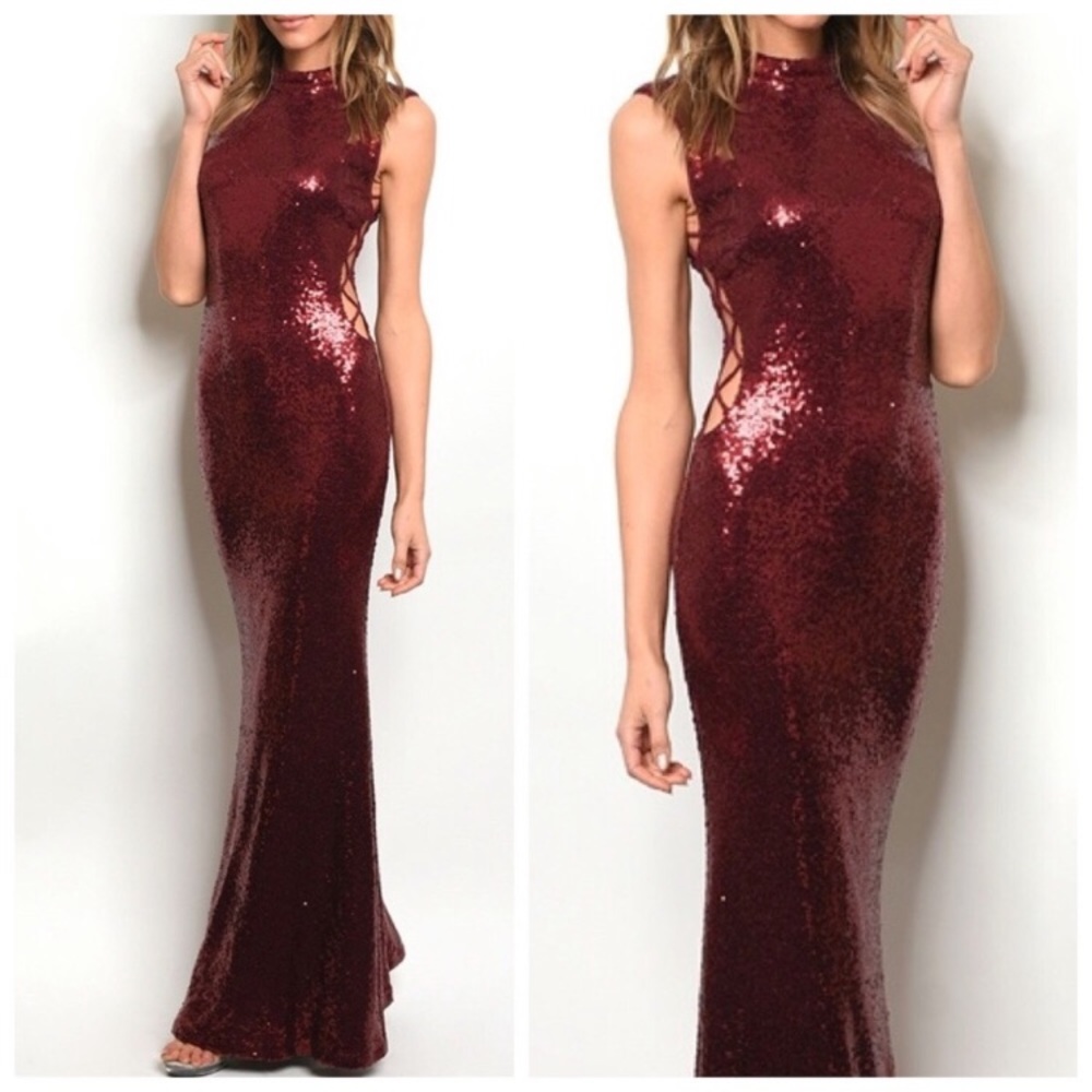 🎉HP✨LAST1✨FLASH SALE!!!✨5⭐️NEW! RED CUT-OUT SEQUINS DRESS